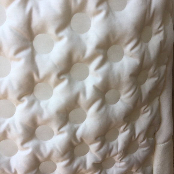 NEW Nike AeroLoft Running Vest Size L - Picture 8 of 16